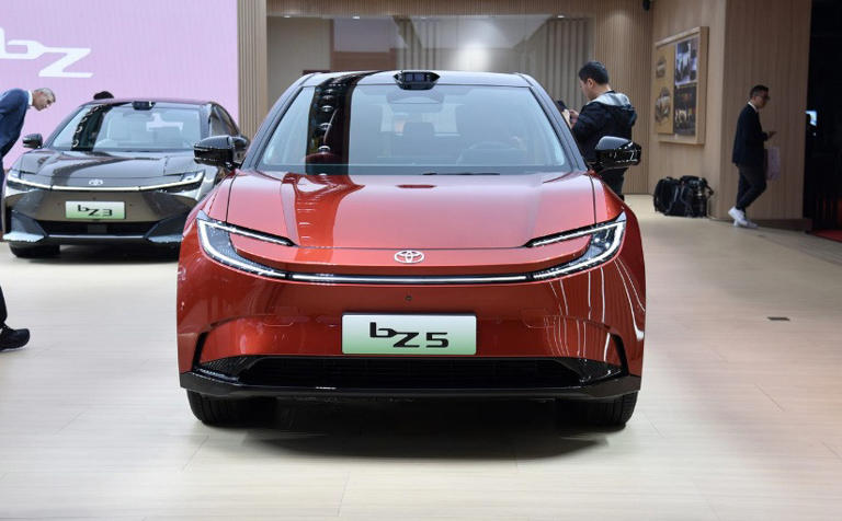 13萬買合資電動中型SUV？一汽豐田bZ5實力解析