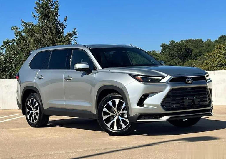 自駕游選這兩款SUV，安全舒適、爬坡有勁還耐用省油！
