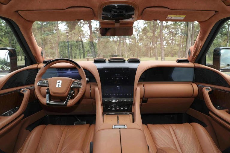 比亞迪“王炸”車型！5.3米全尺寸SUV，配3激光雷達+四電機，累計銷量破10000臺，刷新紀錄