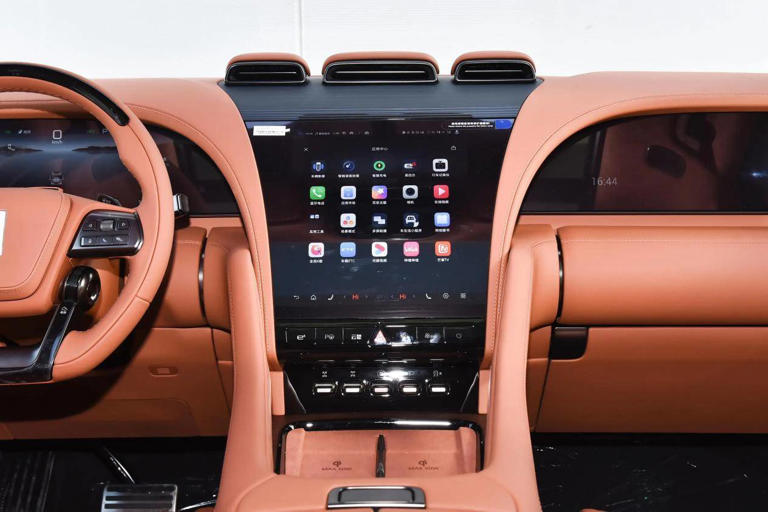 比亞迪“王炸”車型！5.3米全尺寸SUV，配3激光雷達+四電機，累計銷量破10000臺，刷新紀錄