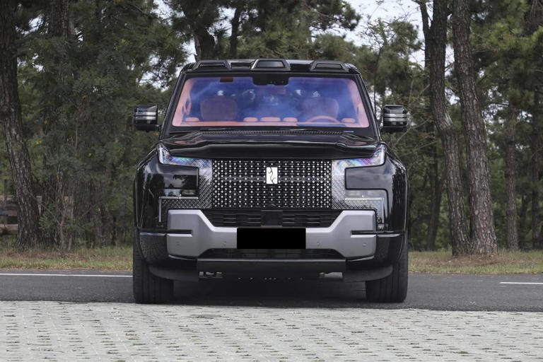 比亞迪“王炸”車型！5.3米全尺寸SUV，配3激光雷達+四電機，累計銷量破10000臺，刷新紀錄