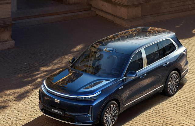 全尺寸SUV賣20萬級，長超5米2，4.5秒破百，虧電4.8L，續航1500km
