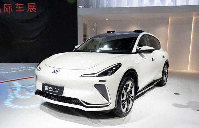智己LS7煥新版6月16日上市！定位中大型SUV