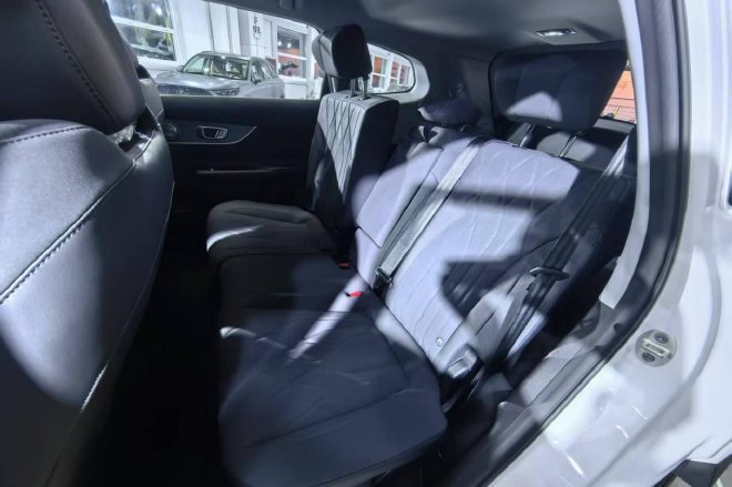 限時價10.69萬元起瑞虎8家族雙車上市