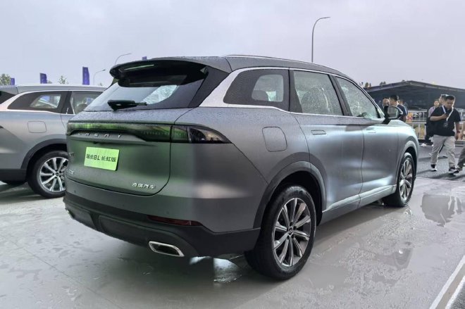 限時價10.69萬元起瑞虎8家族雙車上市